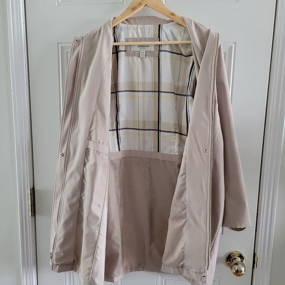 Liz Claiborne Women's Spring 3/4 Trench Coat  Tan/Beige Size M. - Picture 4 of 10